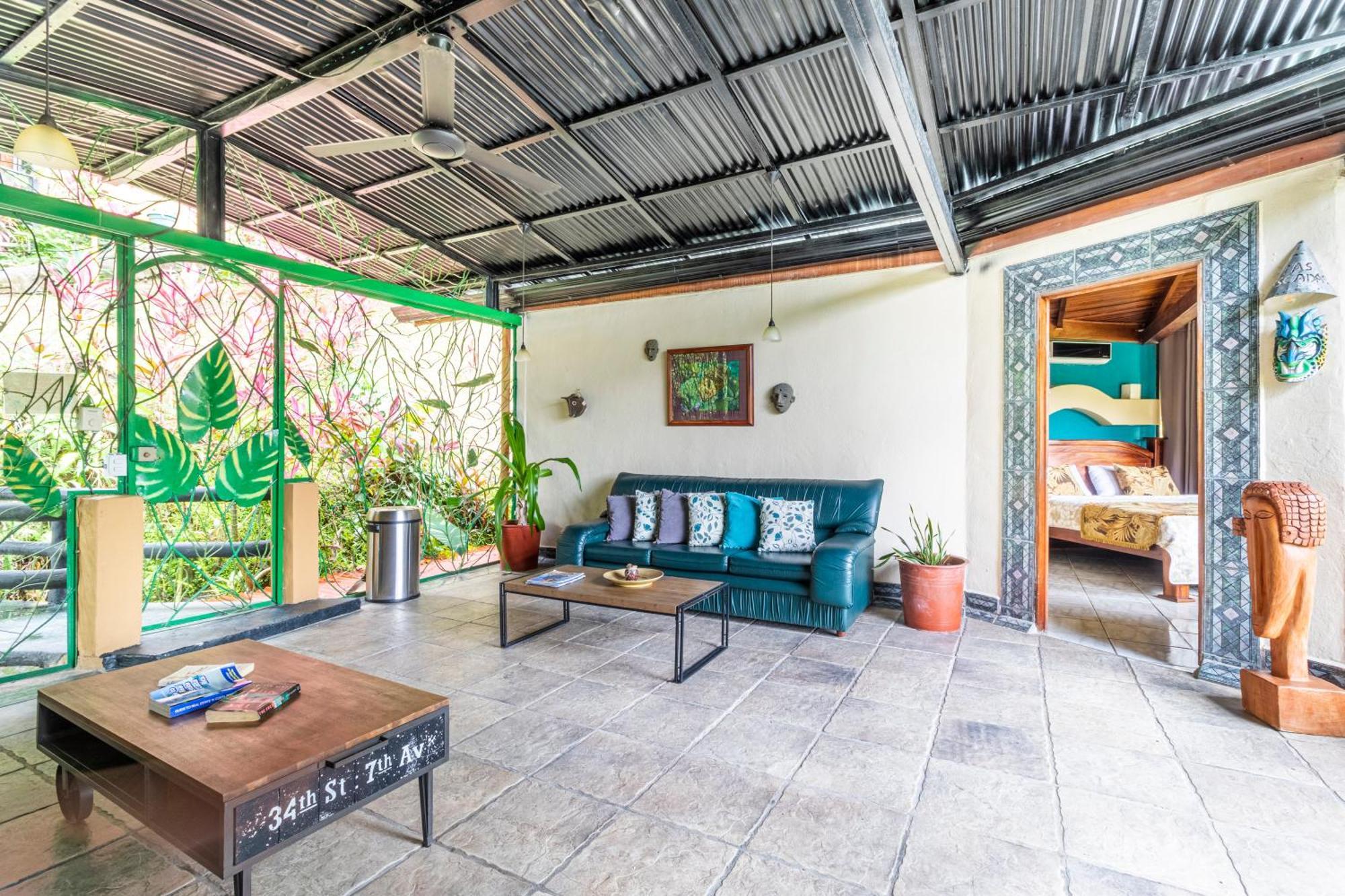 Boutique Hotel Las Cascadas Manuel Antonio Exterior foto